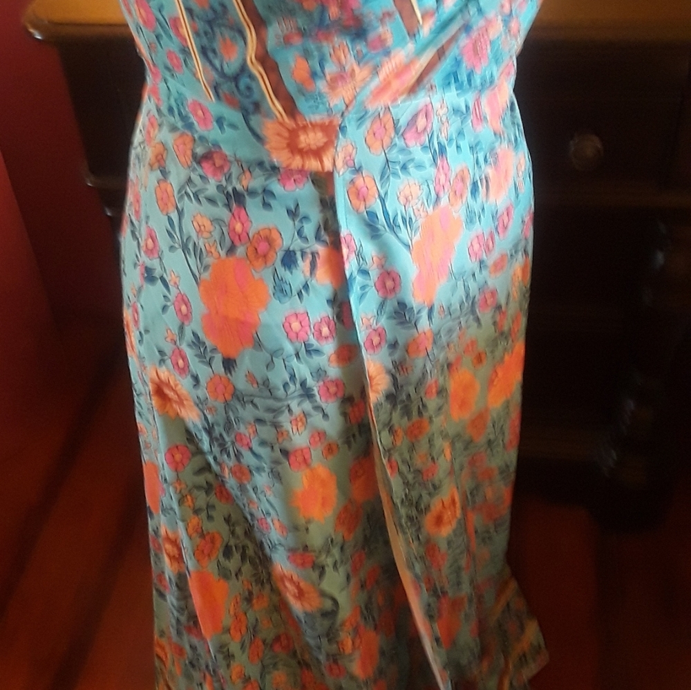 Maison Gareison floral wrap dress - Picture 6 of 10